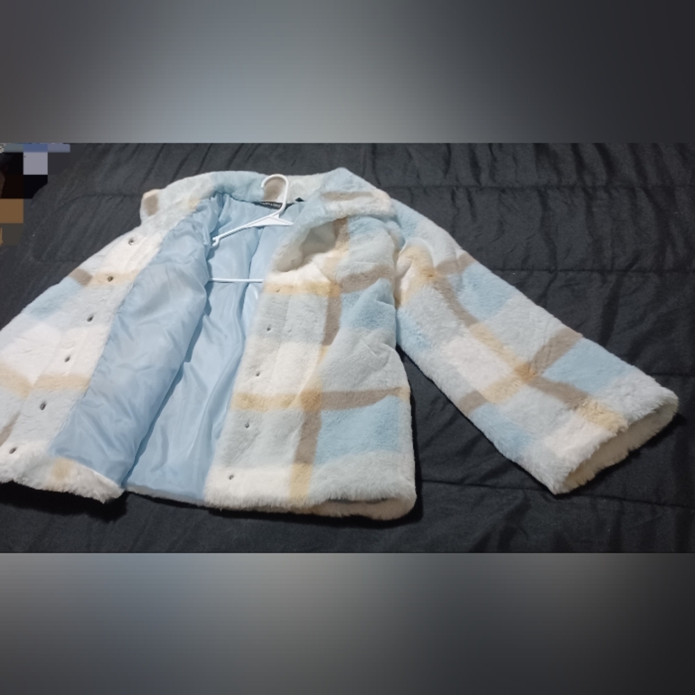 Small Colleen Lopez Faux Fur Jacket In Ice Blue Plaid- Soft, Warm & Breathable - Picture 7 of 16